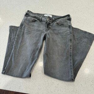 Hollister Low-Rise Grey Bootcut Jeans 10